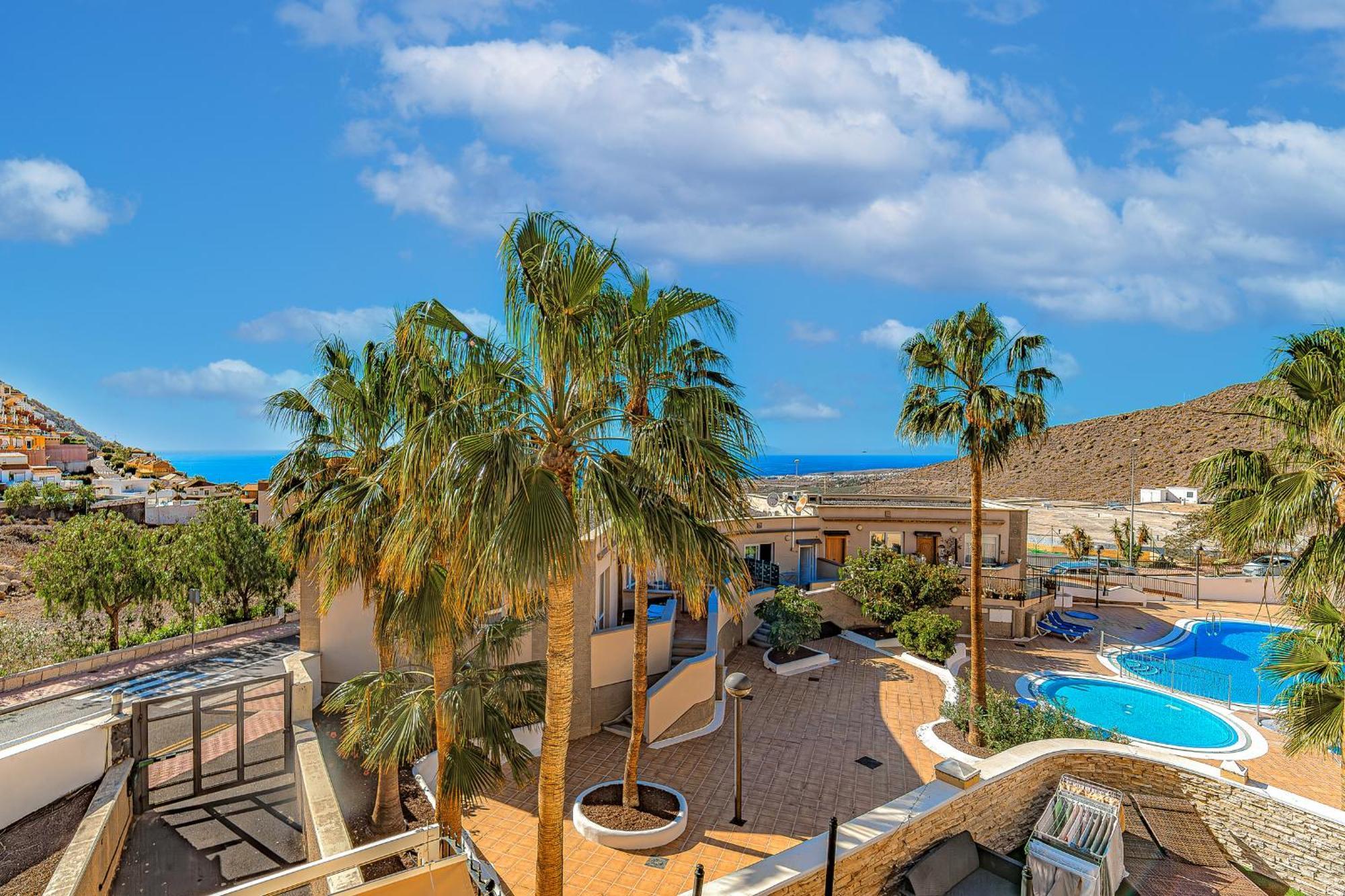Altos Del Roque 1 Bedroom Apartment Costa Adeje (Tenerife)